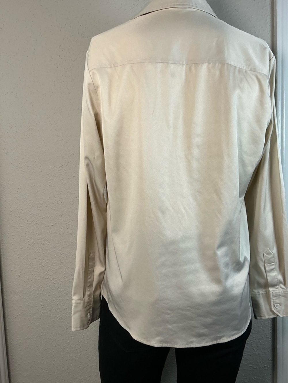 SHEIN Men's Long-Sleeve Satin Button-Up Shirt in Light Beige - Picture 5 of 9